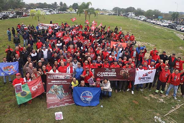 Lançamento de Campanha Salarial dos metalúrgicos reúne 300 sindicalistas