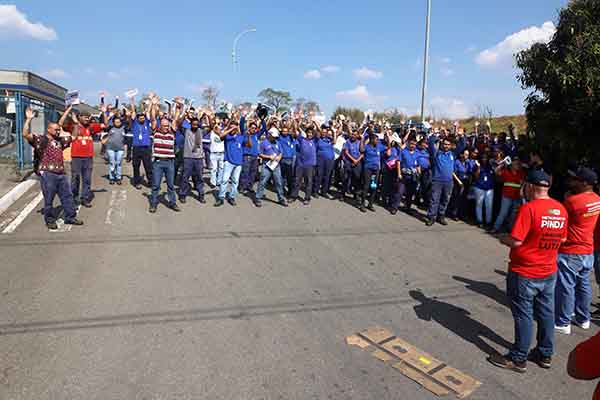 Trabalhadores da Bundy Refrigeração conquistam aumento real e abono salarial